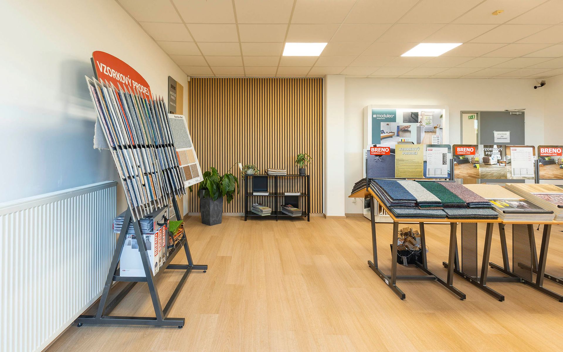 Prodejna BRENO Postřižín - interiér.