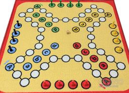 ČLOVEČE, NEHNEVAJ SA s figúrkami - červený lem