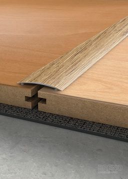 Přechodový profil dub cognac - samolepicí