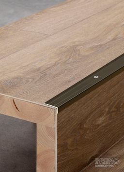 Schodová hrana bronz - vŕtaná