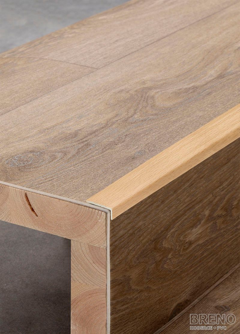 Schodová hrana buk - samolepicí