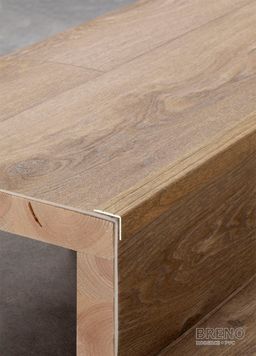 Schodová hrana orech - samolepiaci