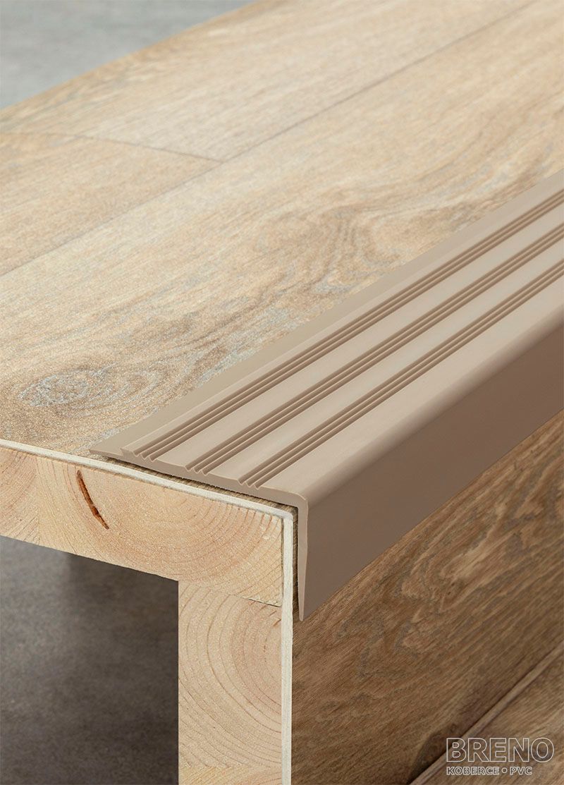 Schodová hrana PVC 533/F