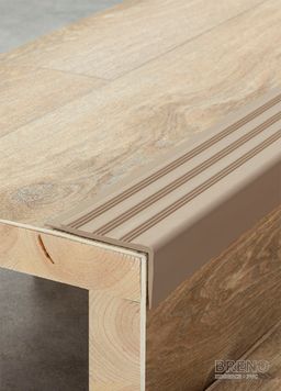 Schodová hrana PVC 533/F