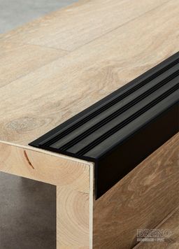 Schodová hrana PVC 600/F