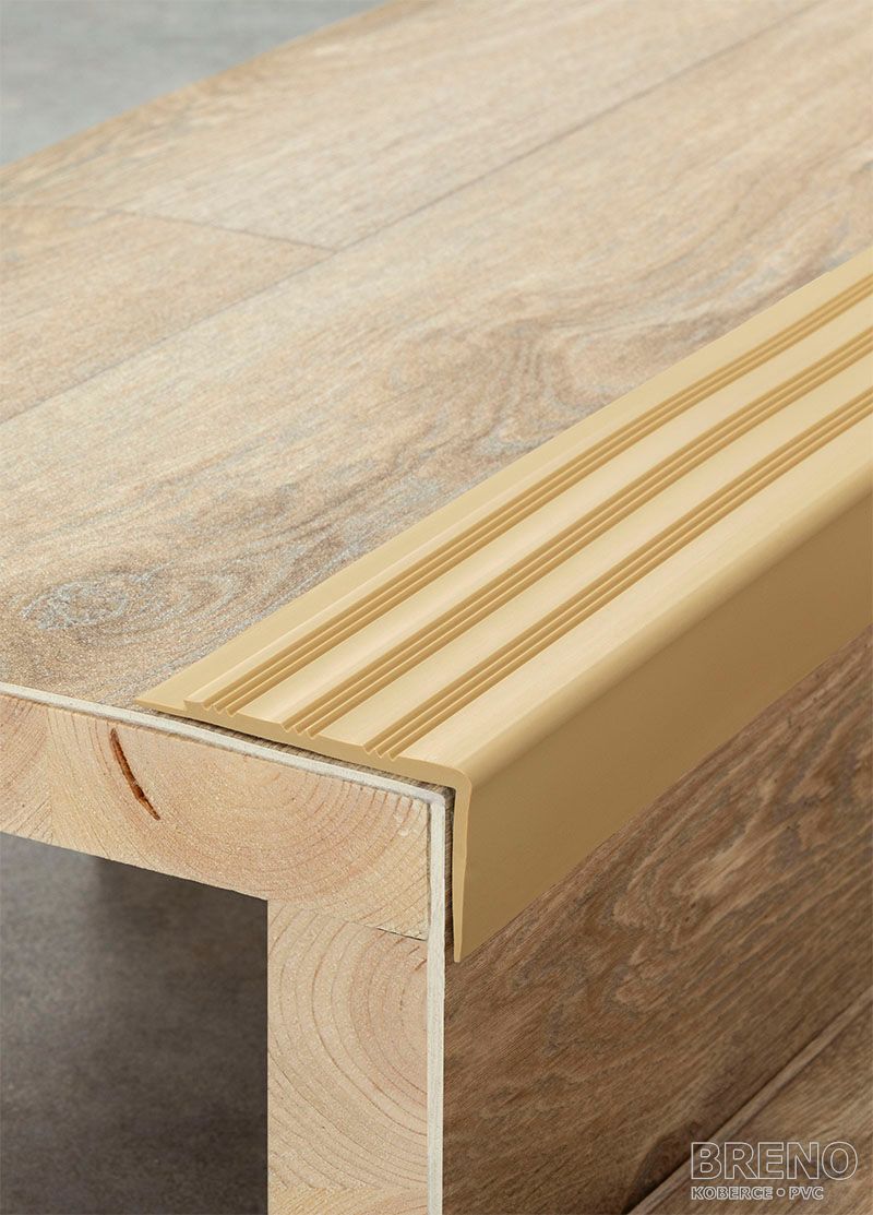 Schodová hrana PVC 816/F