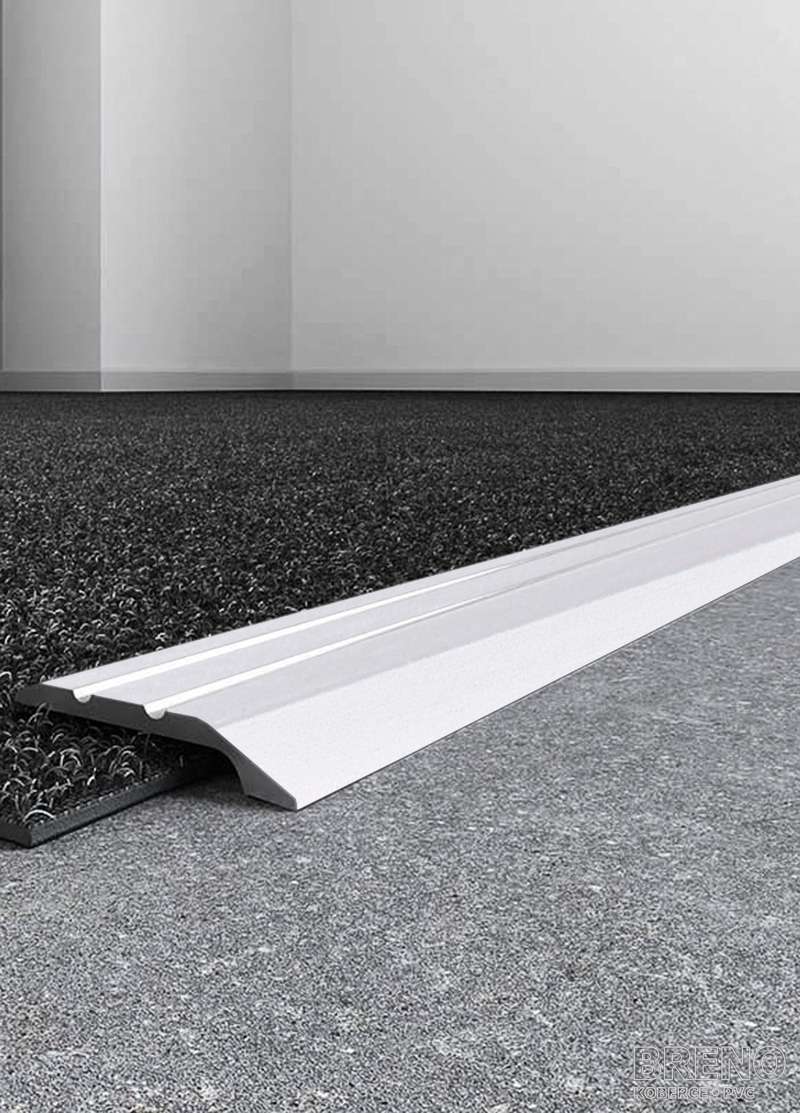 Vyrovnávací profil striebro