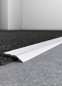 Vyrovnávací profil striebro